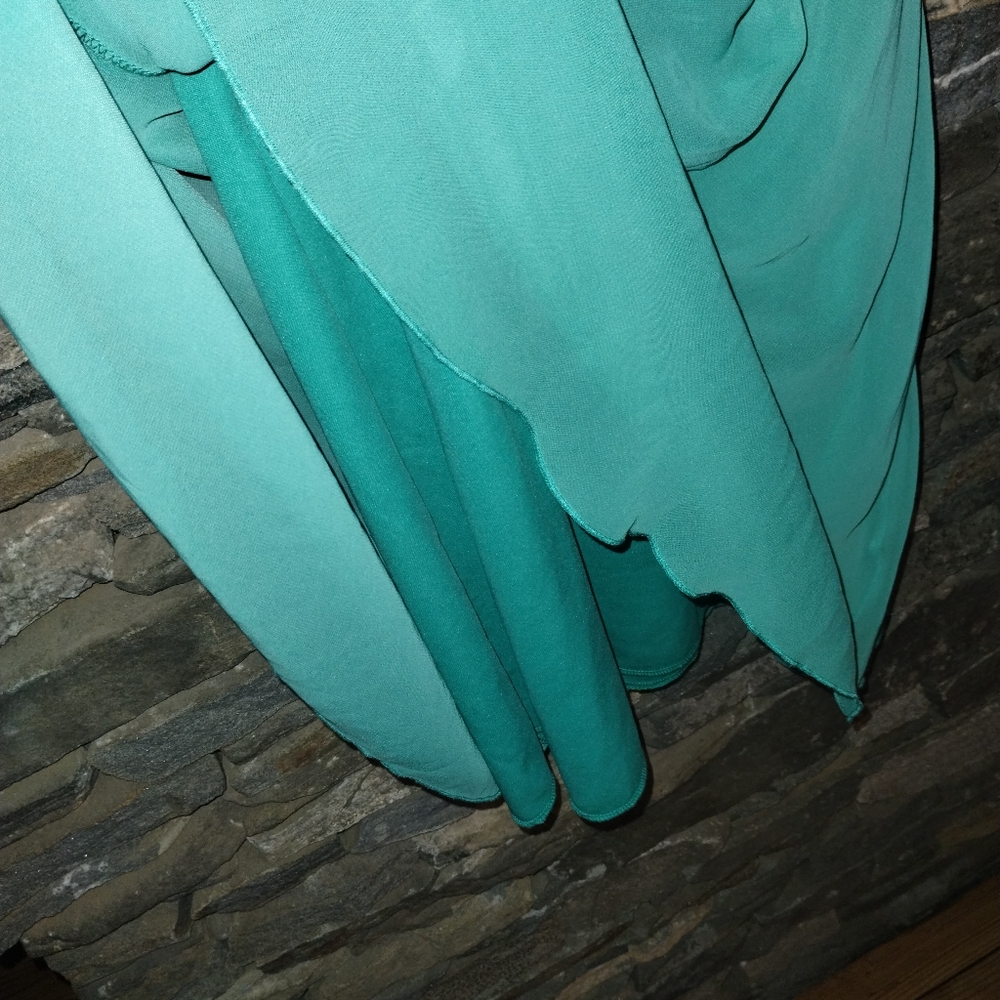 Explosion green aqua dress, flowy fabric, gold chain straps, size 6 - Picture 3 of 8